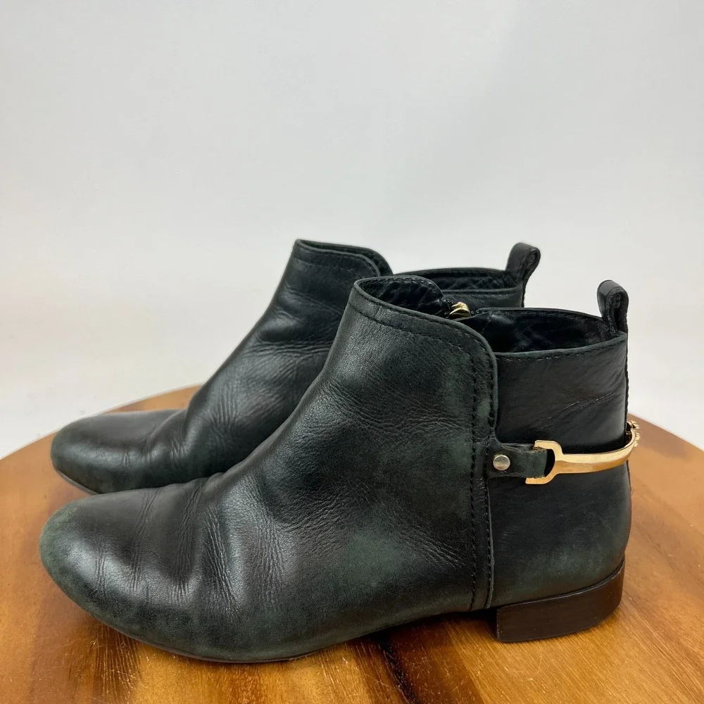 Tory Burch size standard